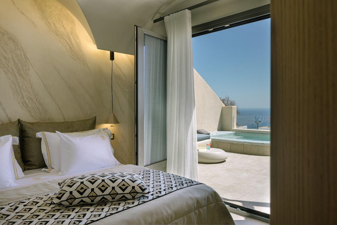 Room View La Madeleine - Santorini